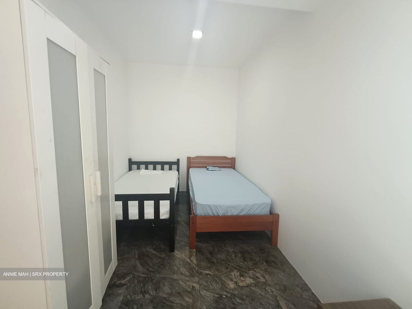 Sixth Avenue (D10), Shop House #613567341